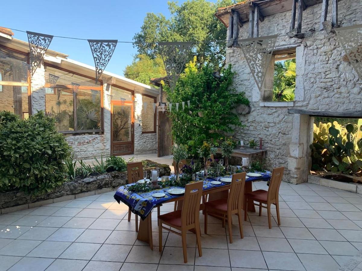 Country Villa For 19 Pool Cinema Football Pitch Verteillac Buitenkant foto